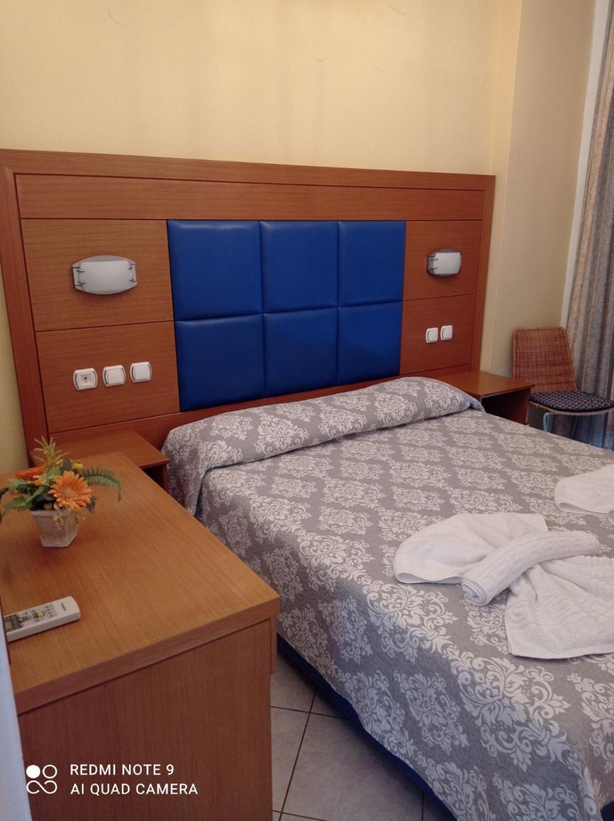 Irinoula Apartments Livadia  Ngoại thất bức ảnh