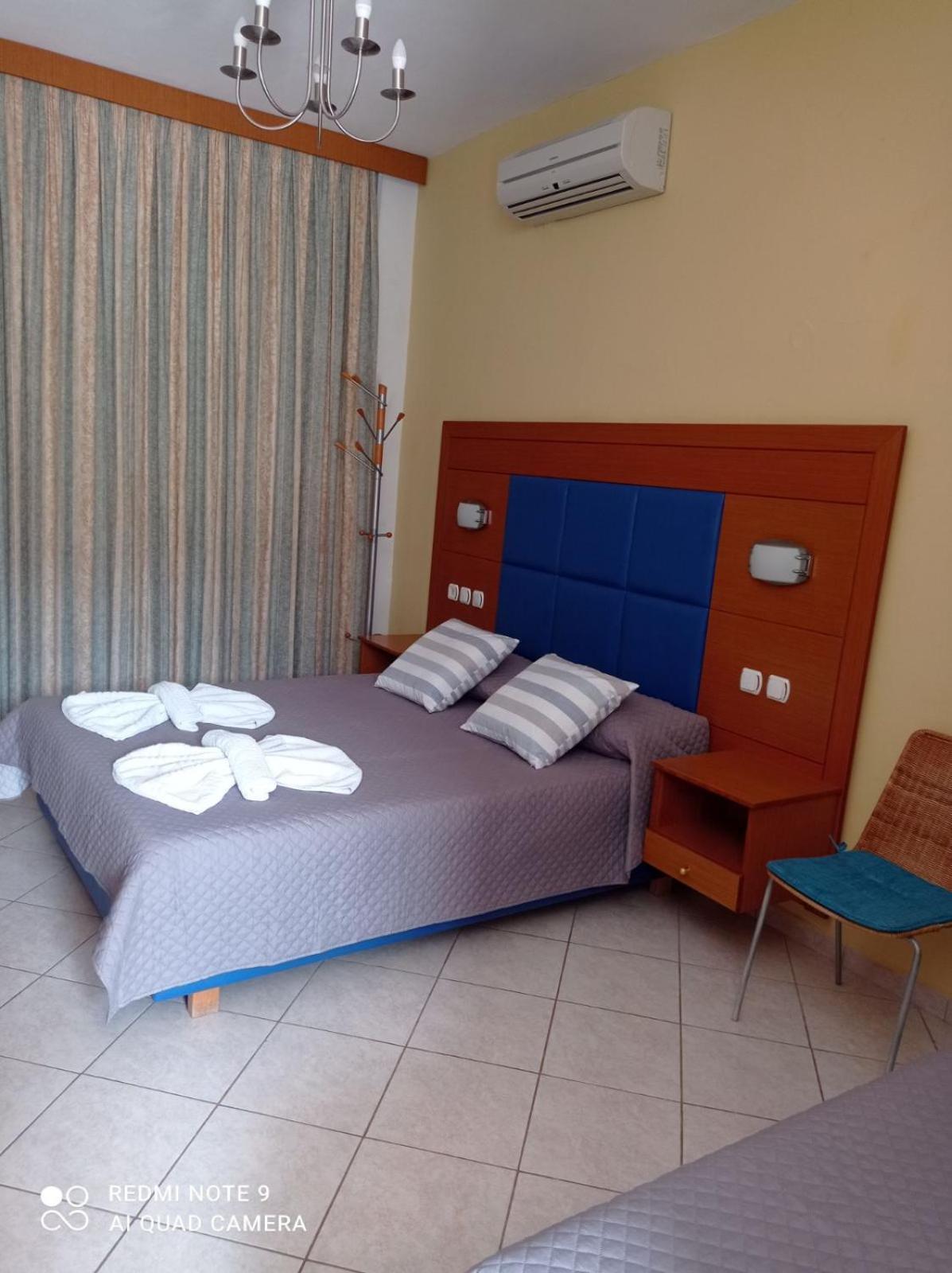 Irinoula Apartments Livadia  Ngoại thất bức ảnh