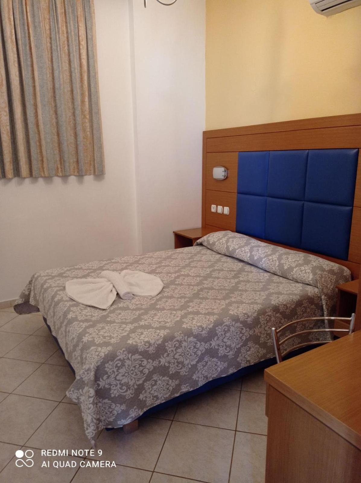 Irinoula Apartments Livadia  Ngoại thất bức ảnh