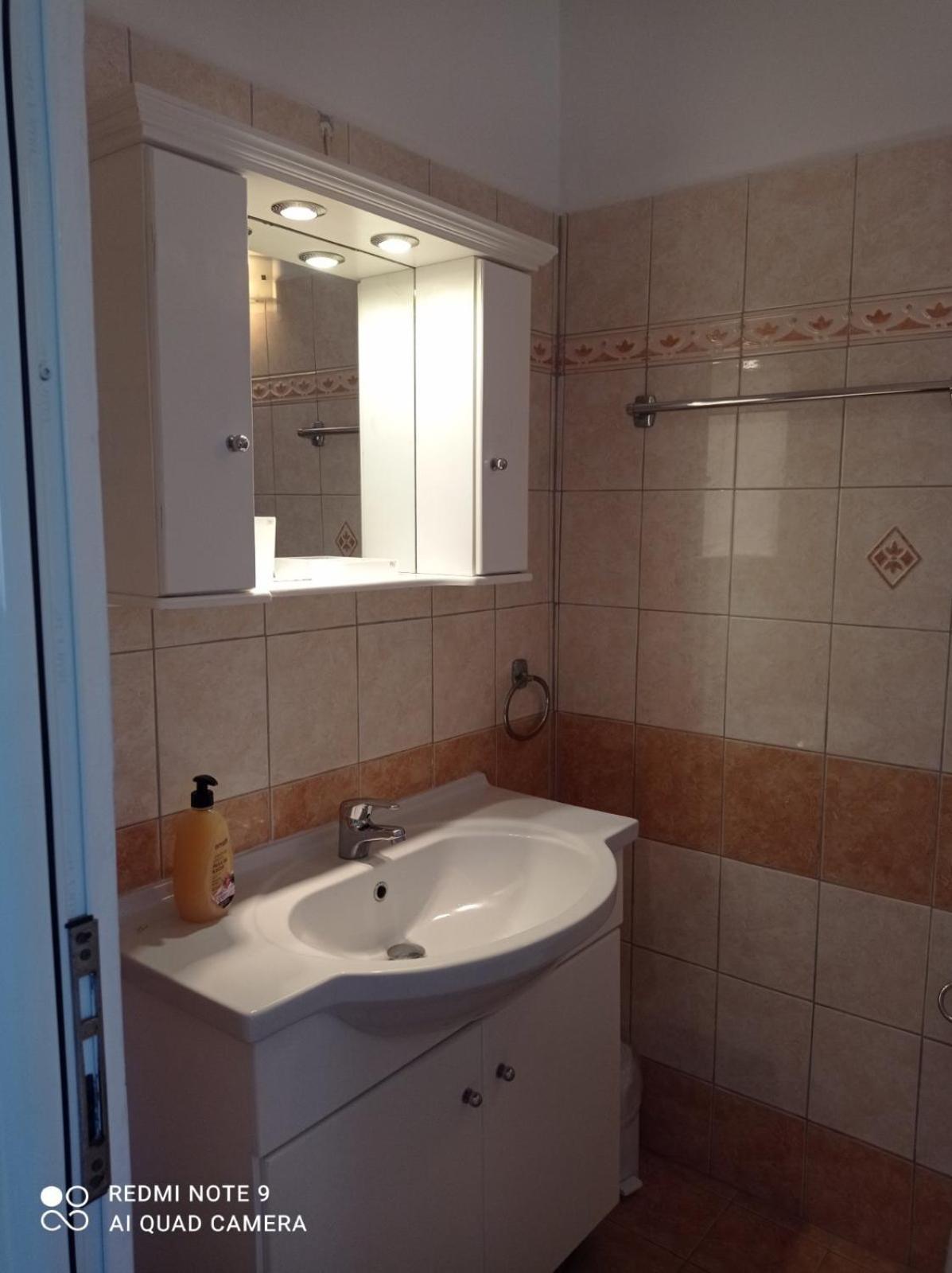 Irinoula Apartments Livadia  Ngoại thất bức ảnh
