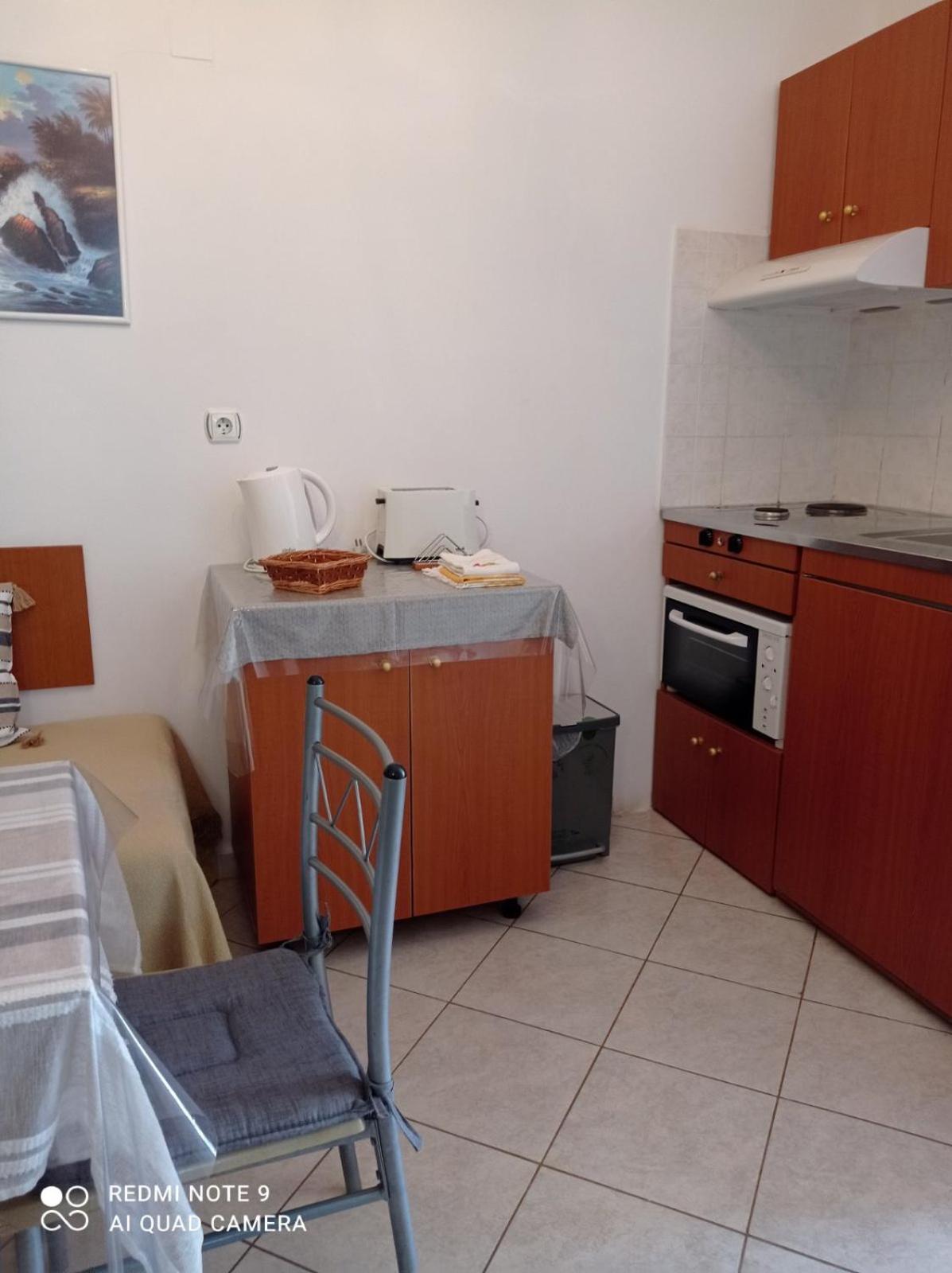 Irinoula Apartments Livadia  Ngoại thất bức ảnh